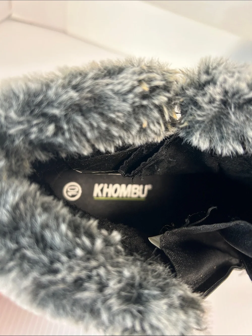 Khombu “Jessica” Black Suede Zip Ankle Boots Grey Faux Fur Collar Womens 10